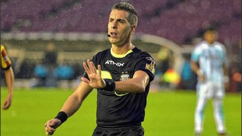 Mastrángelo dirigirá el clásico rosarino del próximo domingo.