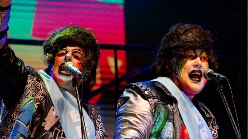 La murga La Cayetana en el Carnaval de Montevideo.