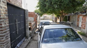 El femicidio ocurrió en el domicilio que tiene portón negro.