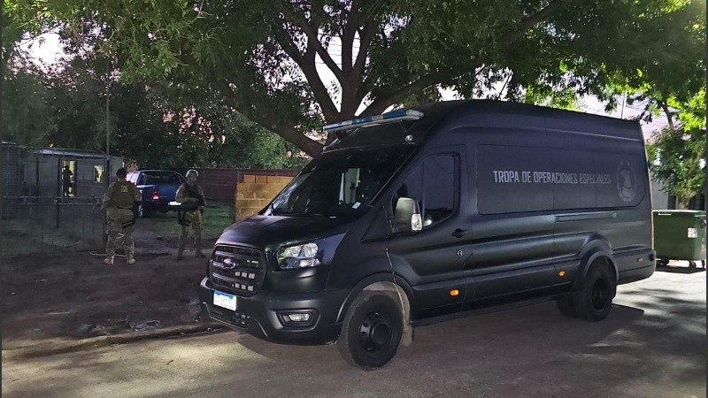 En Rucci al 1800 detuvieron a siete sospechosos de integrar una violenta gavilla.