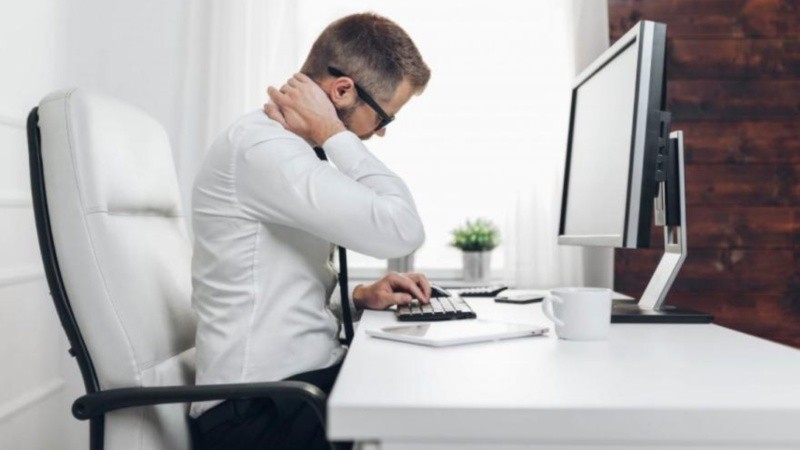 Las incorrectas costumbres colaboran con un malestar general que incluso pueden favorecer las lesiones en la espalda.