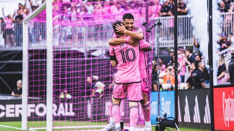 Suárez marcó por primera vez con la camiseta rosa este sábado.