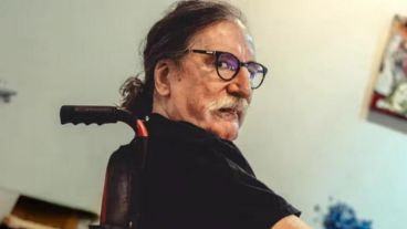 Su última publicación fue Random en 2017.