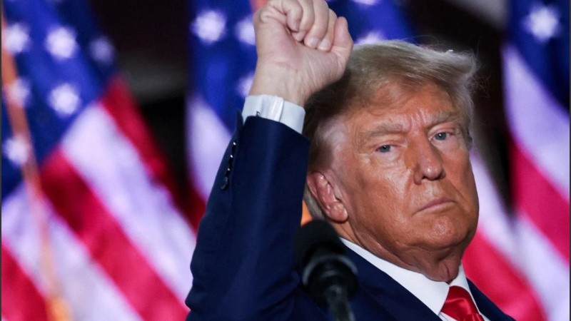 El máximo tribunal, de mayoría conservadora, determinó que el estado de Colorado no puede sacar el nombre de magnate de las boletas.