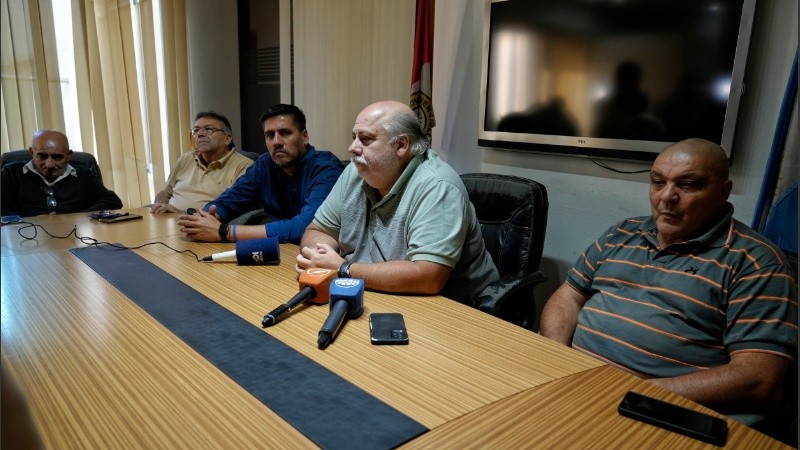 Horacio Yanotti en conferencia de prensa.