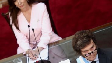 Milei se molestó con Villarruel por habilitar que el Senado trate el DNU.