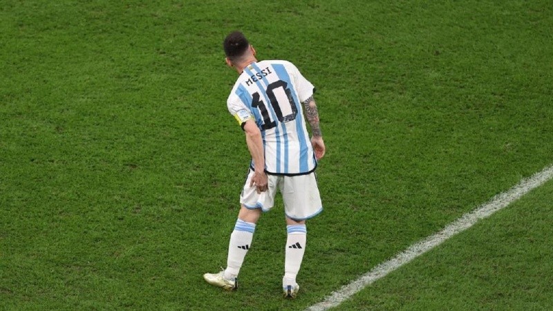 El capitán de la selección argentina tiene una lesión de la que todavía no logró recuperarse.