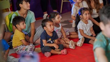 Este lunes comenzó una serie de actividades destinadas a niñas y niños de cero a tres años en los centros Cuidar.