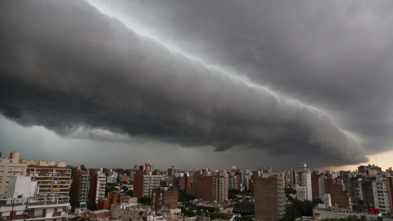 Las tormentas supercelulares abarcan grandes áreas y no pierden potencia durante largo tiempo.