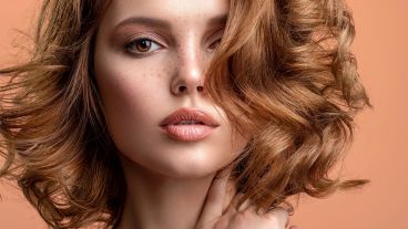 Un estilo que se ajusta a distintos largos y texturas de cabello.