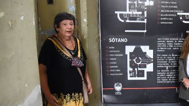 Gloria Canteloro es una única trabajadora del espacio. Ella sola sostiene las recorridas.