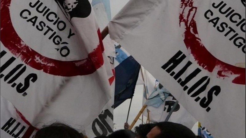 La militante de Hijos contó detalles sobre el feroz ataque del que fue víctima.