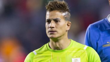 Tampoco podrá salir del país durante 90 días sin previa autorización judicial.