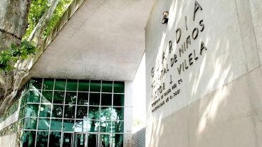 El niño permanece en cuidados intensivos del Vilela.