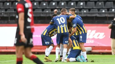 El clásico de reserva se jugó a puertas cerradas en el Parque Independencia.