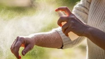 La Anmat solo recomienda el consumo y utilización de los repelentes certificados.