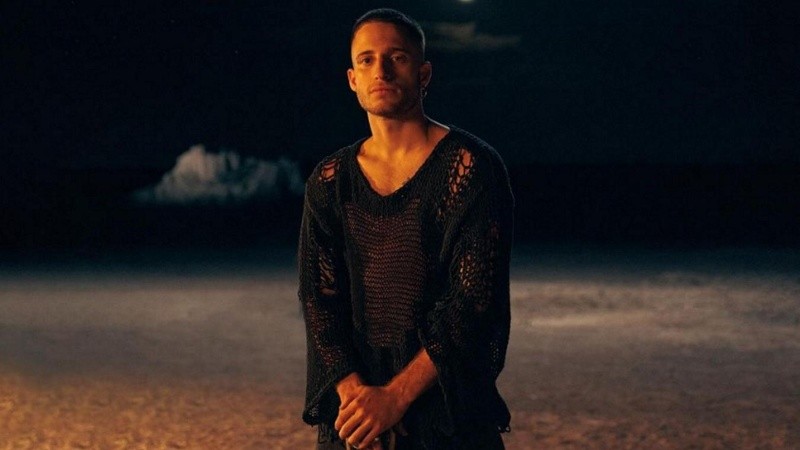 Wos sale de gira y viene a Rosario.