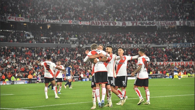 El festejo de Colidio y el 2 - 0 final para River.
