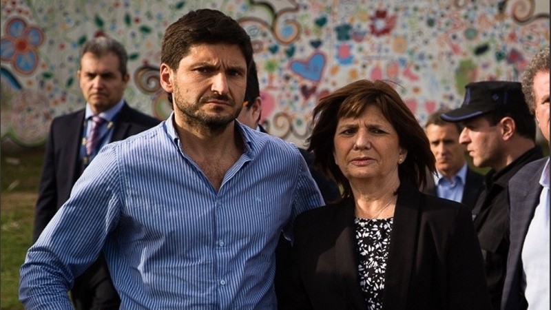 Pullaro junto a Bullrich (Foto archivo)