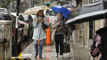Este lunes por la mañana seguía lloviendo con intensidad en Rosario