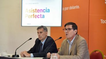 El ministro de Educación dijo estar "desilusionado" con la medida de fuerza anunciada por los maestros.
