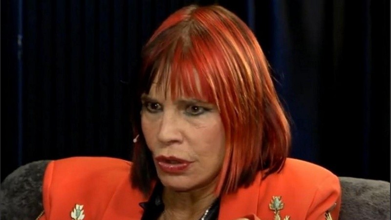 Su asociación con músicos de renombre como Charly García y Fito Páez también contribuyó a su crecimiento artístico y le abrió puertas en la industria musical.