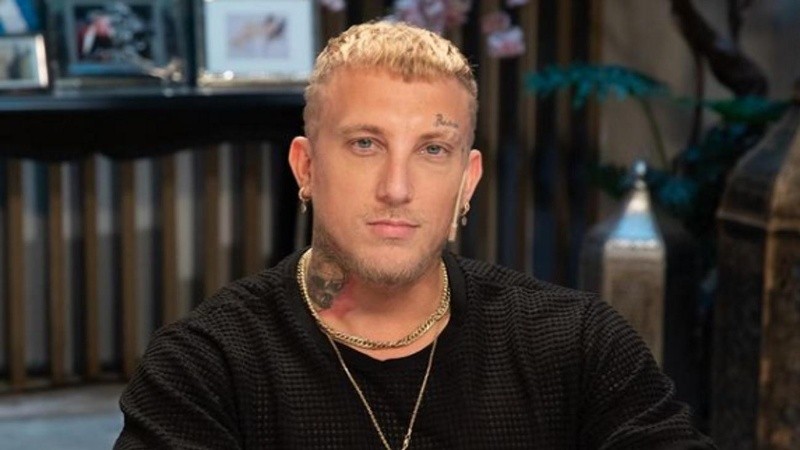 Estaría ausente de los escenarios durante un mes.