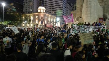 La marcha al llegar al Monumento.