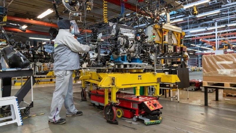 La actividad industrial lleva nueve meses consecutivos en una caída generalizada.