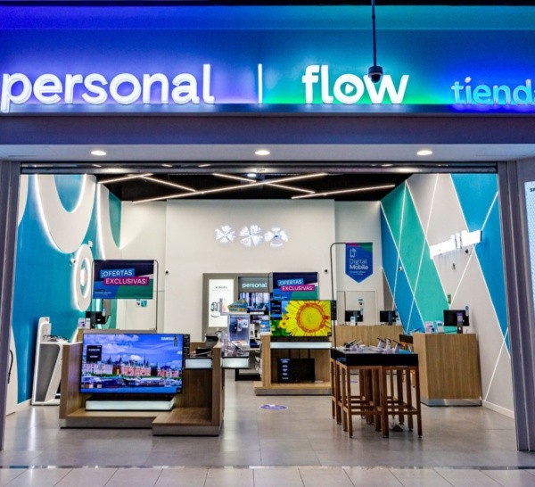 Personal y Flow inauguran su tienda convergente en Rosario