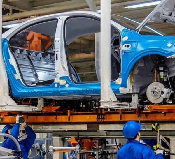 La industria automotriz representa el 10% de la producción total industrial del país.