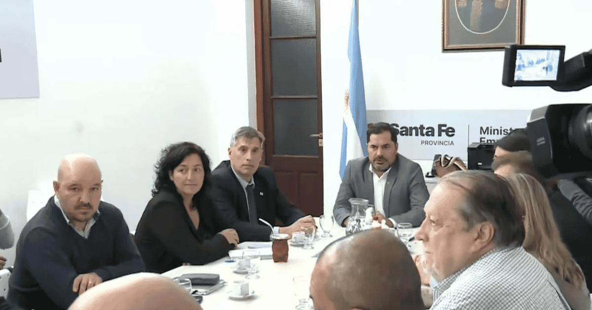La Provincia defendió la propuesta paritaria a docentes y estatales ...
