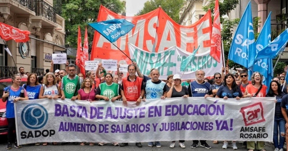 Amsafé rechazó la oferta salarial del Gobierno y los docentes harán un ...