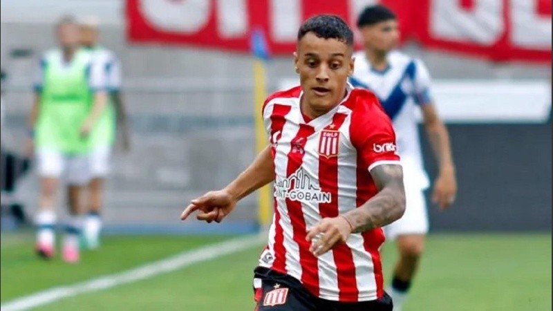 En estado de ebriedad, el futbolista chocó contra un surtido e hirió a una mujer.