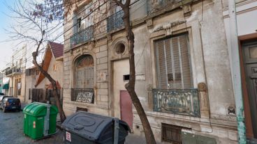 El ataque ocurrió en un hotel familiar, tipo pensión.