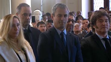 Karina Milei, Martín Menem y Javier Milei en un acto en la Casa Rosada en homenaje al expresidente Carlos Menem.