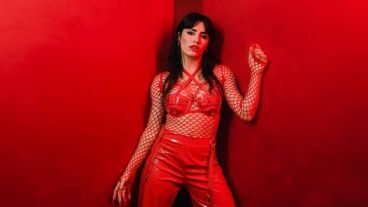 Luego que Lali Espósito presentara la canción reversionada tuvo una gran repercusión entre sus seguidores y la felicitó Andrés Calamaro.