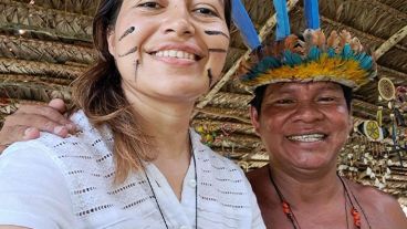 "Hay más de 60 comunidades nativas. Son pueblos que se manejan por clanes. Casi el 90 % de la gente es analfabeta".