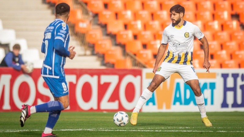 Mallo fue titular en la zaga central defensiva.