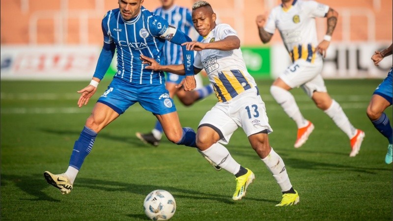 Campaz jugó un gran primer tiempo y asistió a Copetti en el 1-0.