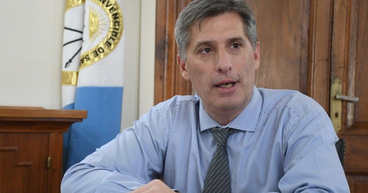 La Provincia pagará un aumento salarial a estatales y docentes del 124 ...