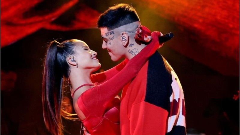 Emilia Mernes sorprendió a Duki con 28 regalos de cumpleaños.