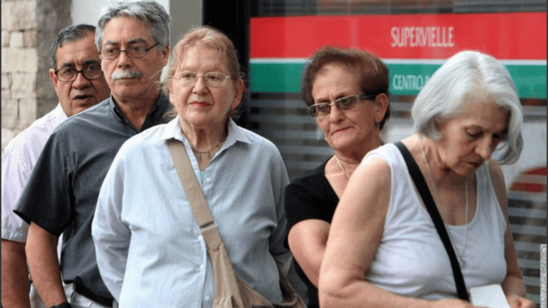 Desde el Gobierno destacaron que ningún jubilado o pensionado recibirá menos de $285.580,82