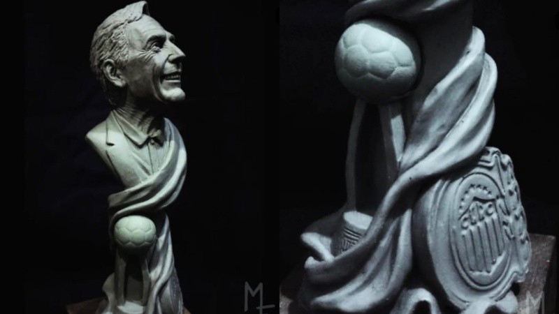 El modelo de la estatua de Russo, diseñado por el escultor Matías Fernández.