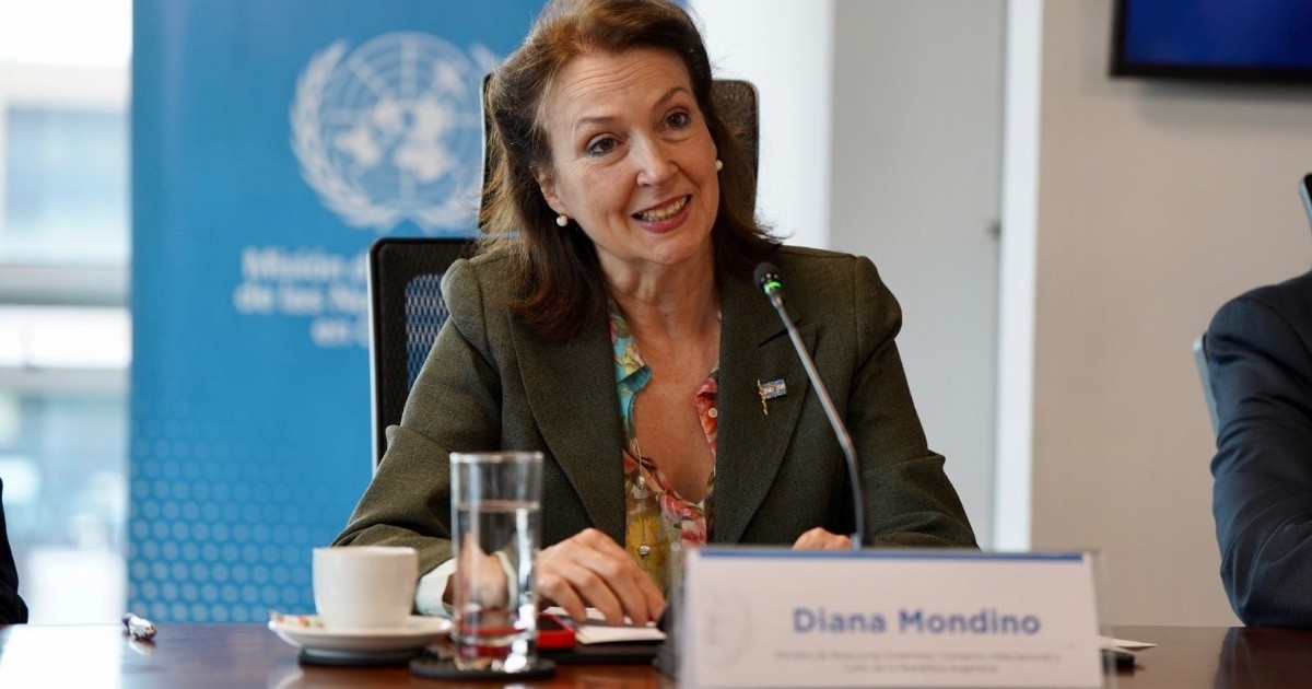 Milei echó a la canciller Diana Mondino: qué dice el comunicado oficial ...