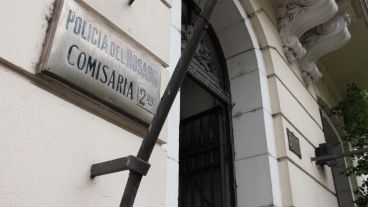 Las agresiones ocurrieron el viernes de la semana pasada en la seccional de Paraguay al 1100.