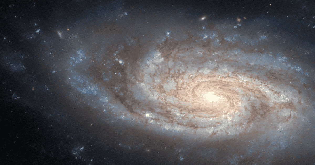 El telescopio Hubble detectó una galaxia espiral brillando a 100 ...