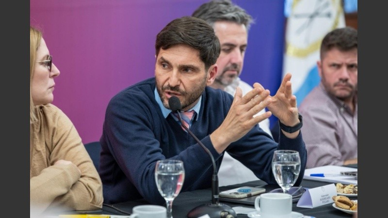 El gobernador encabezó la reunión de la Junta Provincial de Seguridad.