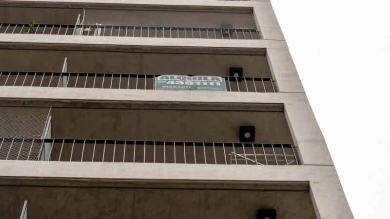 Los alquileres se hacen cuesta arriba para los estudiantes.