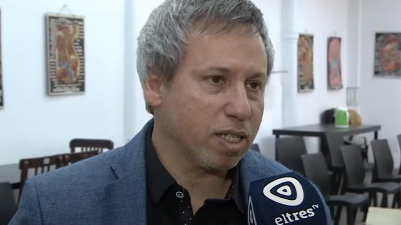 “Si las obras no se investigan, no viven”, indicó a El Tres el profesor, investigador y especialista en bibliografía renacentista, Roberto Casazza.